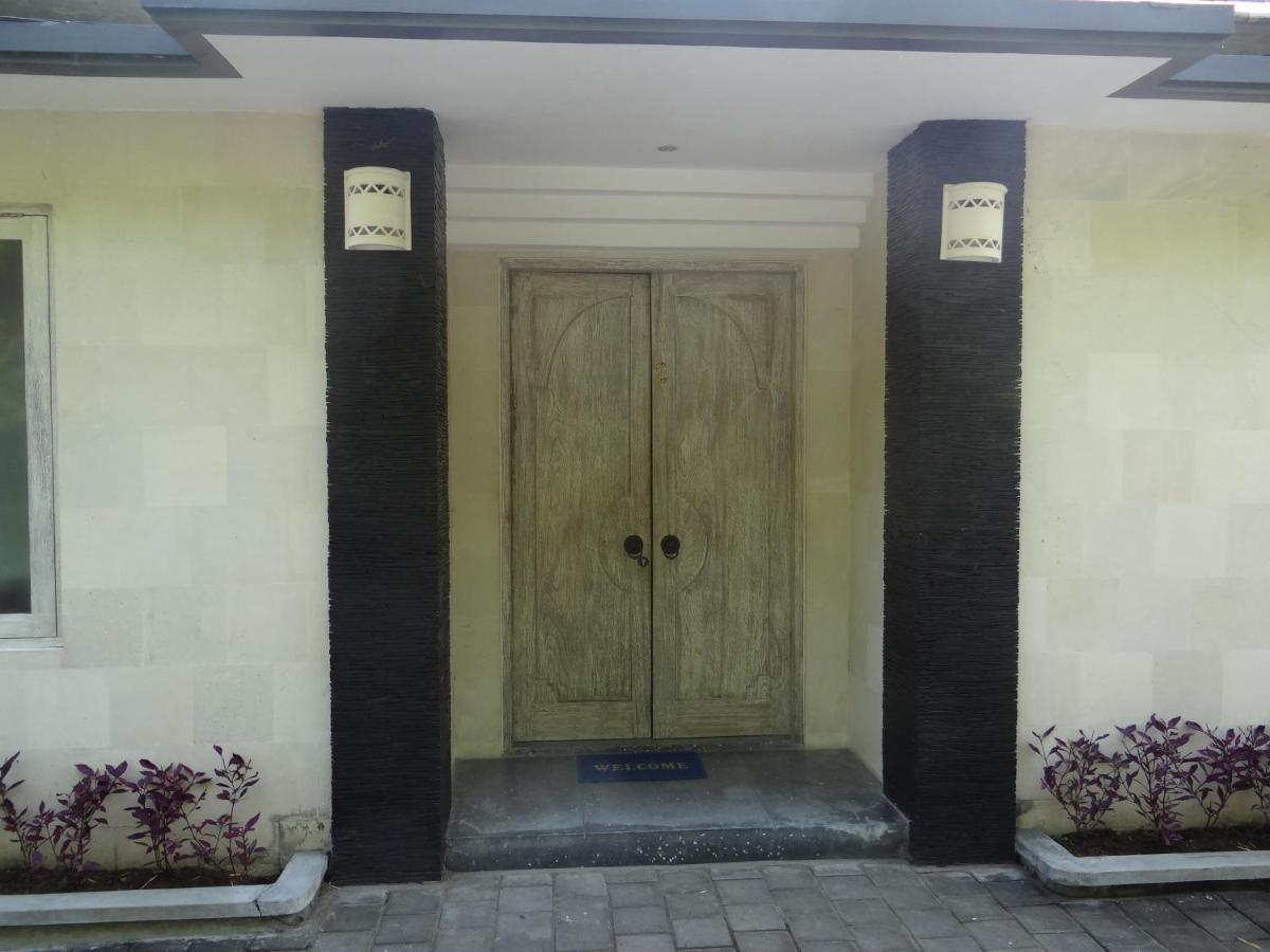 Villa Nuri Merah 1 Kerobokan  Exterior photo