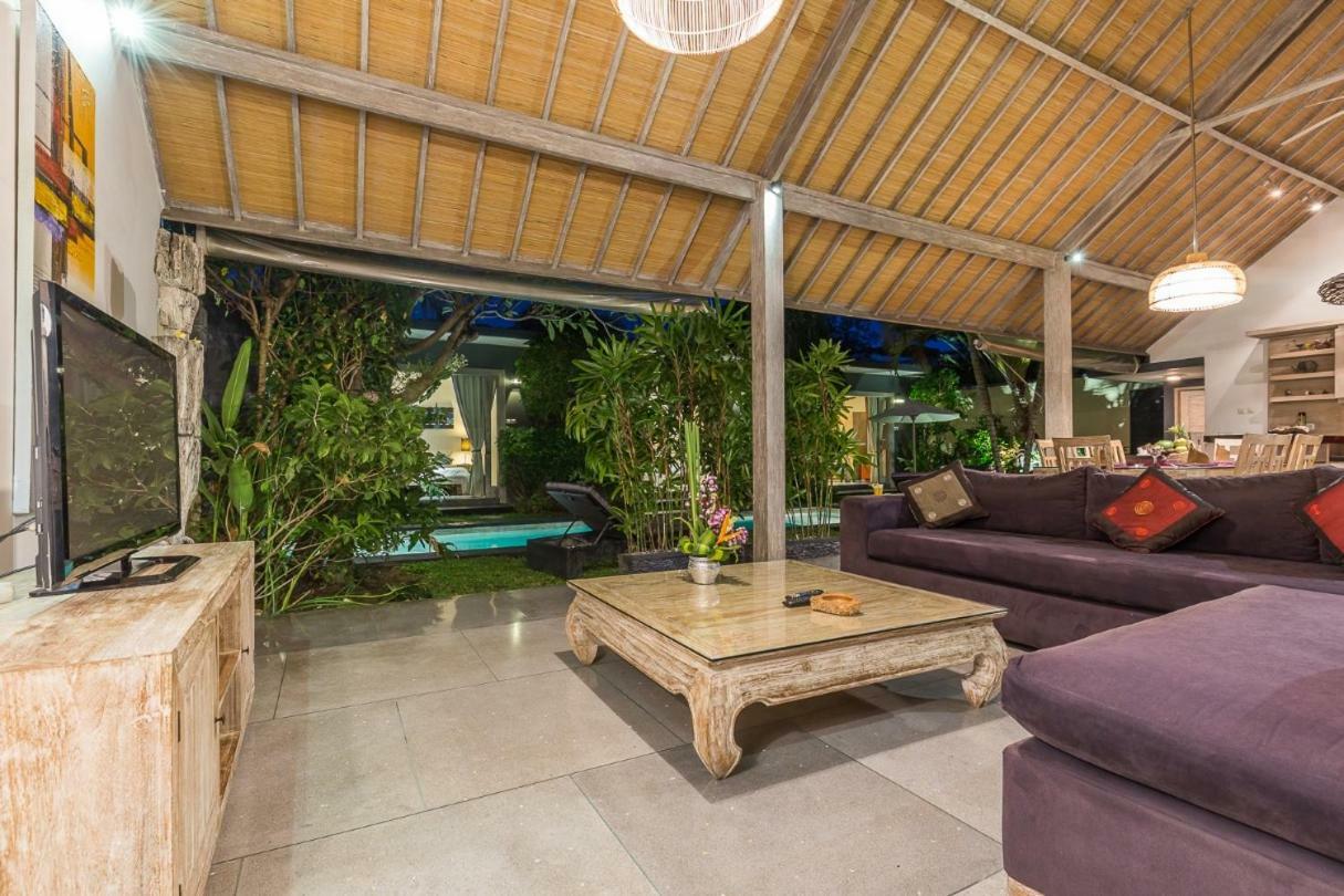 Villa Nuri Merah 1 Kerobokan  Exterior photo