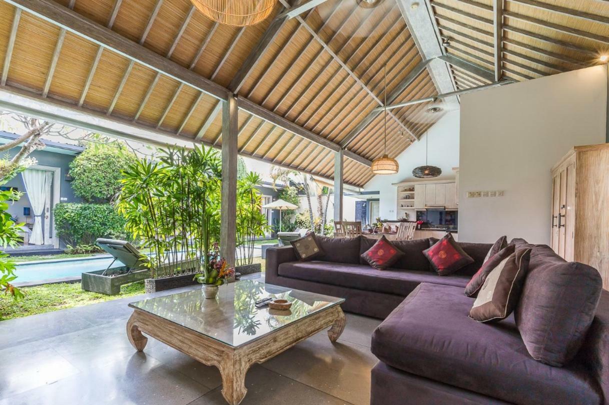 Villa Nuri Merah 1 Kerobokan  Exterior photo